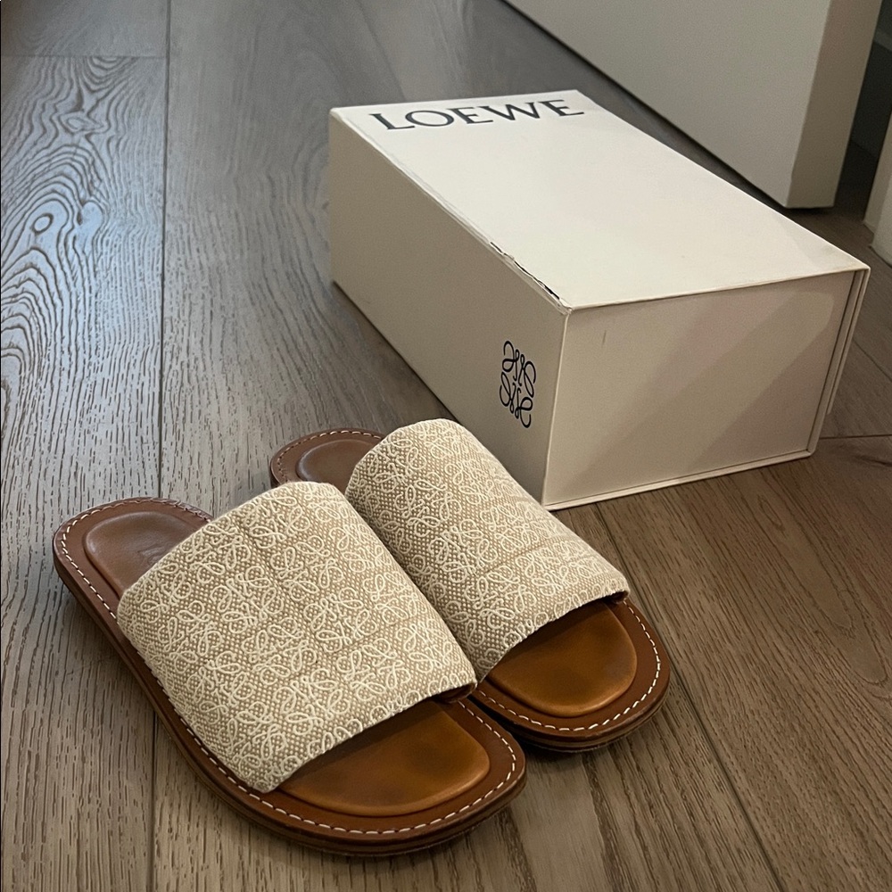 Loewe Women's Beige Slide Sandals